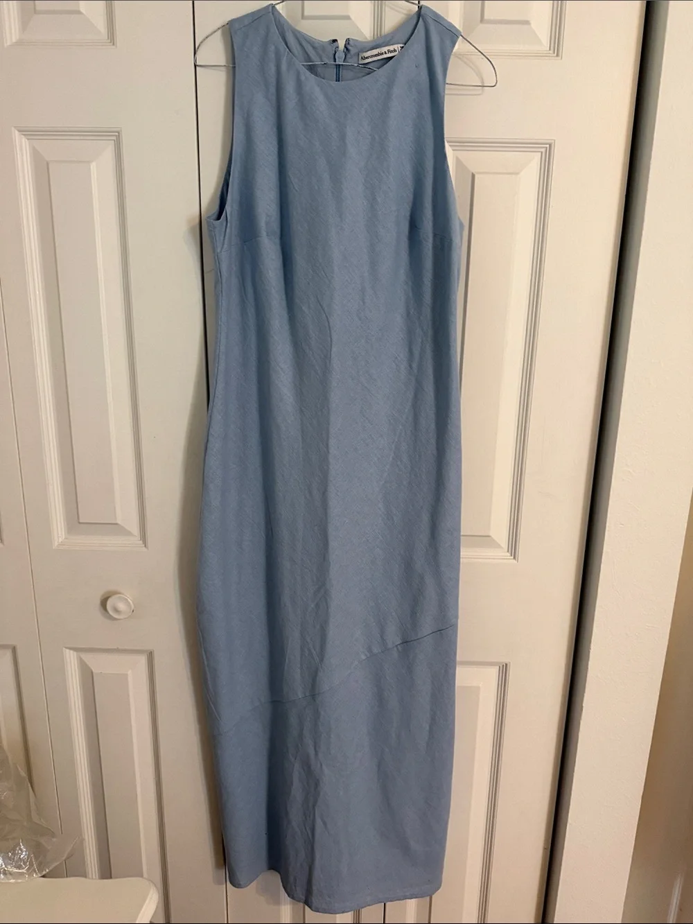 Abercrombie & Fitch Sky Blue Sleeveless Maxi Dress. NWT